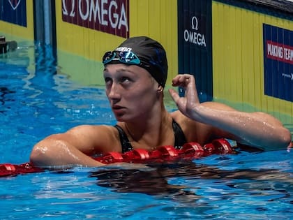 Emma Weber es la nadadora olímpica que perdió su gorra durante la pasada de 100 m braza en París 2024