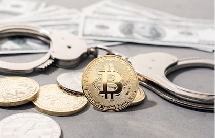 Emmanuel Macron apeló a regular el mercado de las criptomonedas