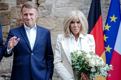 Emmanuel Macron y Brigitte Macron en Bormes-les-Mimosas, Francia