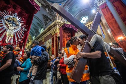 Este año, la festividad del Milagro se concretará con el acompañamiento de las reliquias de los Santos Patronos fundacionales de Salta, los Apóstoles Felipe y Santiago