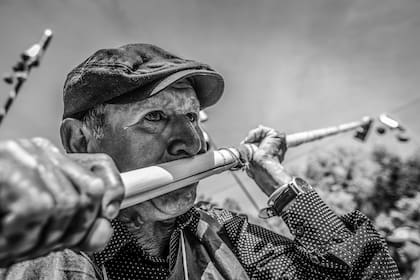 Emoción y fe en la masiva procesión del Señor y la Virgen en Salta