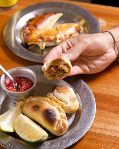 Empanada de matambre en Nápoli vs. Tucumán