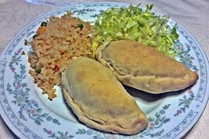 Empanadas de pollo a la filipina