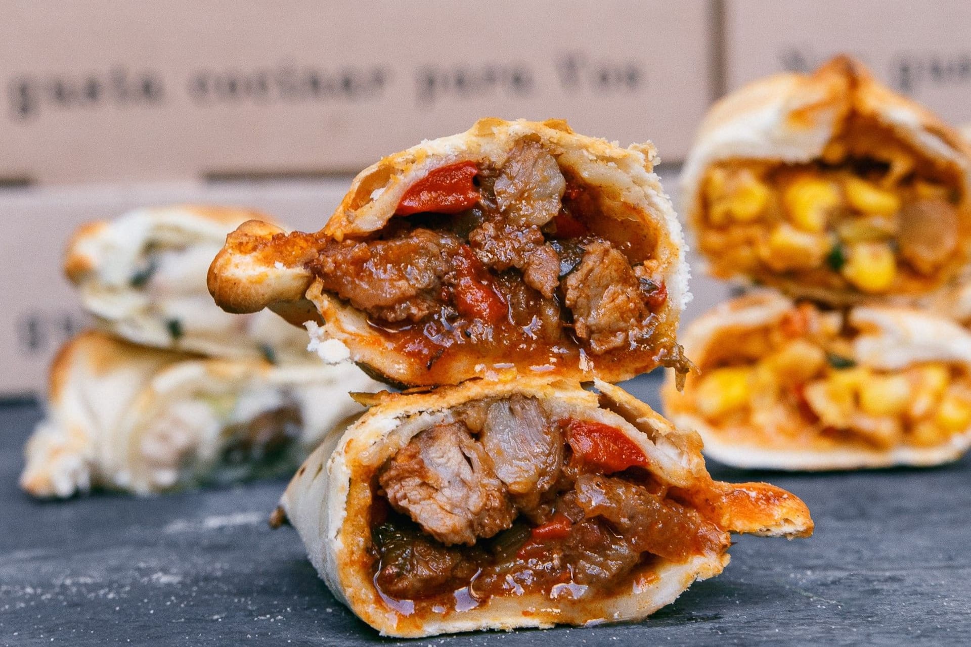 Cómo hacer empanadas de carne: relleno jugoso con masa sequita y dorada - Foodit