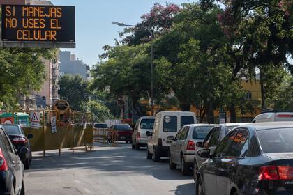 Empezaron las obras para un décimo metrobús en la ciudad y hay polémica