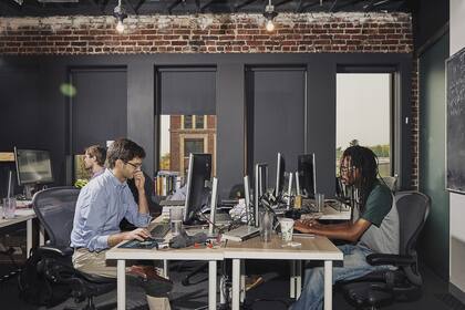 Empleados de la firma Zapata, una compañía especializada en computación cuántica