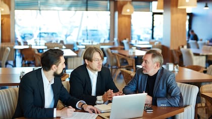 Emprender en la Argentina siendo extranjero: entre las oportunidades y los obstáculos burocráticos