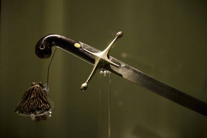 Empuñadura del sable corvo de San Martín