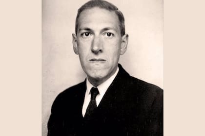 En 1919 con varios relatos publicados, Lovecraft empezó a ser reconocido en el ambiente de la literatura de Providence