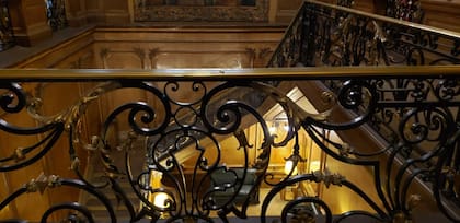 En 1924 la casona se convirtió oficialmente en sede de la Sociedad Rural Argentina, que funcionó allí durante casi un siglo hasta su mudanza a Palermo en 2021