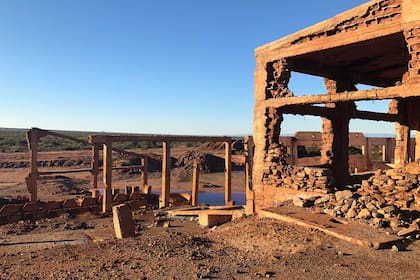 En 1960 dejó de funcionar la mina de oro y en el 65 las otras quebraron