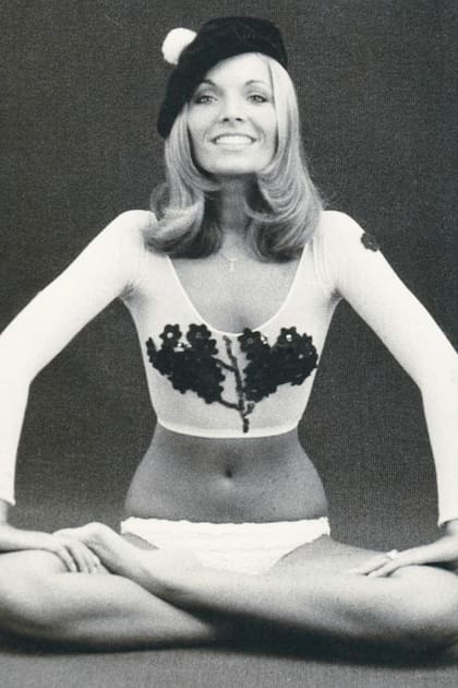 En 1973 un fotógrafo la descubrió en la playa y así comenzó su carrera de modelo top. 