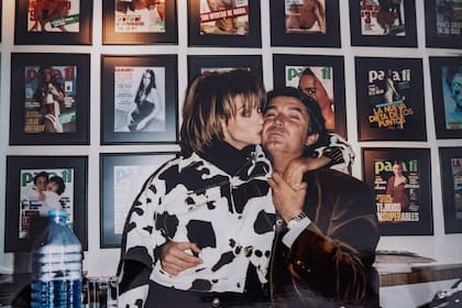 En 1992, la modelo Roberta Chirko visitó Argentina contratada por una marca local de medias. Pancho la recibió en su agencia