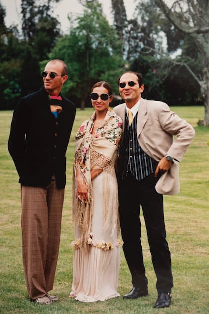 En 1995, durante un evento realizado en la estancia La América, en Lobos, con Alan Faena y Natalia Lobo cuando el empresario y la actriz eran pareja.