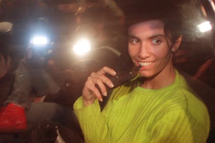 En 1996, cuando Samanta Farjat salía de tribunales luego de declarar contra el entonces juez Bernasconi