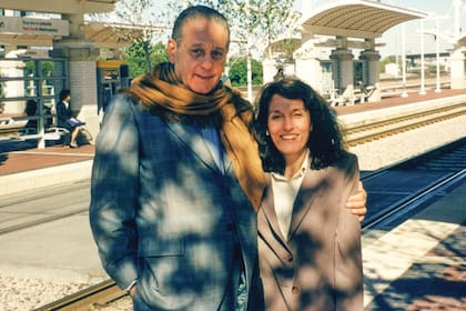En 1998, viajó a una conferencia en Dallas con su sobrina Liliana, médica, hija de su hermano y presidenta de la Fundación Favaloro