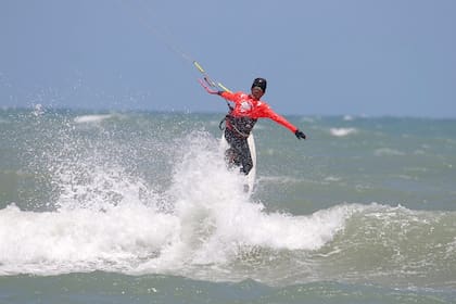 En 2001 descubrió el kitesurf y nunca lo dejó