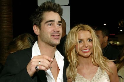 En 2003, Colin Farrell y Britney Spears protagonizaron un fogoso romance de dos semanas que la princesa del pop describió como "una pelea de gatos"