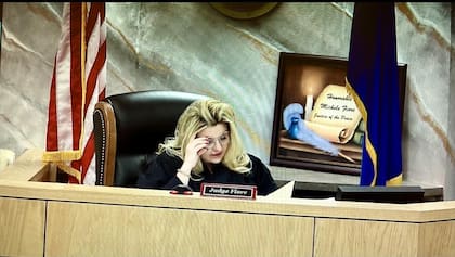 En 2006, Michele Fiore escribió, produjo y protagonizó la película 'Siren', inspirada en su propia vida