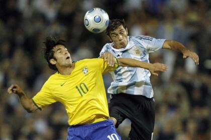 En 2009, en Rosario, Brasil venció 3-1 a la selección de Maradona