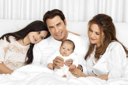 En 2010, el matrimonio le dio la bienvenida a su tercer hijo, Benjamin (Foto: Instagram @johntravolta)
