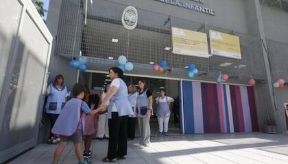 En 2011 el gobierno porteño se comprometió a construir más jardines de infantes para cubrir la demanda de vacantes en la Ciudad