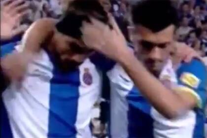 En 2011 Osvaldo hizo dos goles ante Boca; en el primero, de penal, pidió perdón