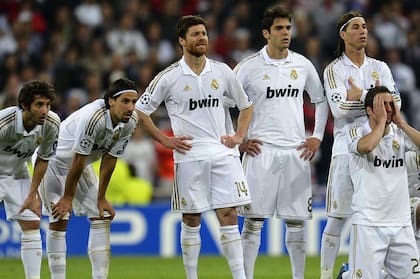 En 2012, Bayern Munich eliminó por penales al Madrid en semifinales. Xabi Alonso, Kaká, Higuaín, Khedira, caras que ya no están en el merengue