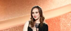 La física de origen cubano que construyó un avión a los 14 años y cuyo trabajo fue citado por Stephen Hawking