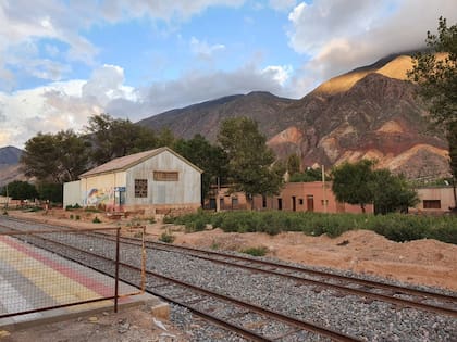 En 2017 comenzó el trabajo de reconstitución del tendido ferroviario de la Quebrada de Humahuaca