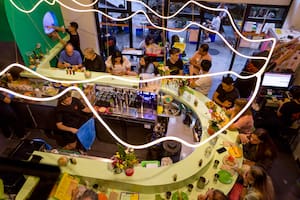 En 2017, Delgado abrió Cang Tin, un espacio que traslada a las calles de Vietnam