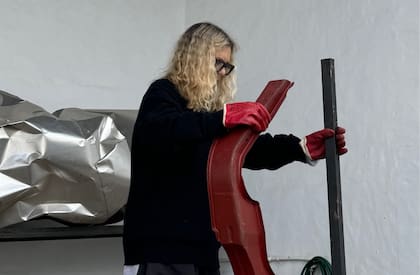 En 2018 dio otro giro y comenzó a producir esculturas
