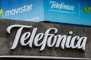 Por demoras en la aprobación de la compra, Telecom negocia para seguir usando la marca Movistar