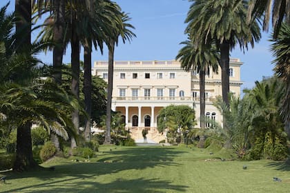 En 2019 compró Villa Les Cèdres, que perteneció al rey Leopoldo II de Bélgica