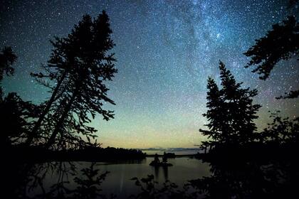 En 2020, el Voyageurs National Park de Minnesota fue nombrado como un punto internacional de "Cielo Oscuro", por ser un lugar que tiene un frimamente límpido y ajeno a cualquier tipo de contaminación lumínica