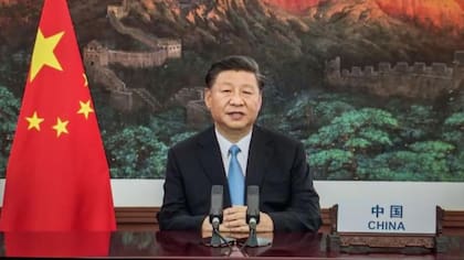 En 2020, Xi Jinping se comprometió ante los países de la ONU a reducir las emisiones de C02 de su país, lo que indefectiblemente afectará a la producción el acero, el principal contaminante.