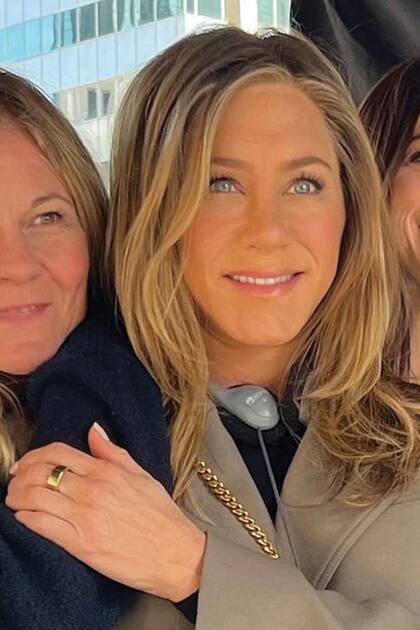 En 2021, Jennifer Aniston apareció en Jimmy Kimmel Live! y reveló que se había vuelto "adicta" al anillo inteligente.
