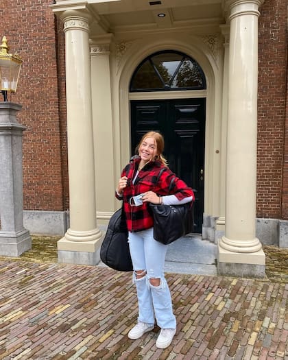 En 2021 la princesa su mudó a Gales para estudiar en la United World College (UWC) Atlantic, institución de la que se graduó su padre (Foto: Instagram @koninklijkhuis)