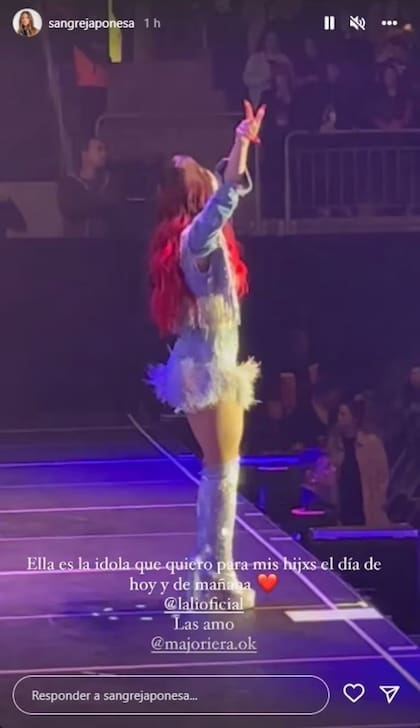 En 2022 Suárez fue al Disciplina Tour y expresó su iración por Lali (Foto: Instagram @sangrejaponesa)