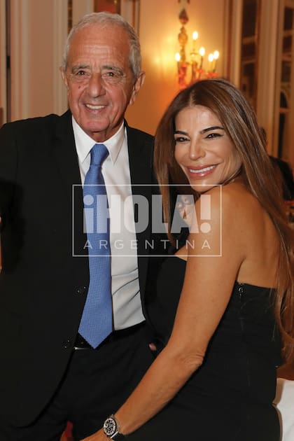 En 2022, Zulemita Menem y Rodolfo D'Onofrio juntos en una boda en el Alvear Palace oficializaron su romance. ¡HOLA! Argentina logró la primera foto juntos.