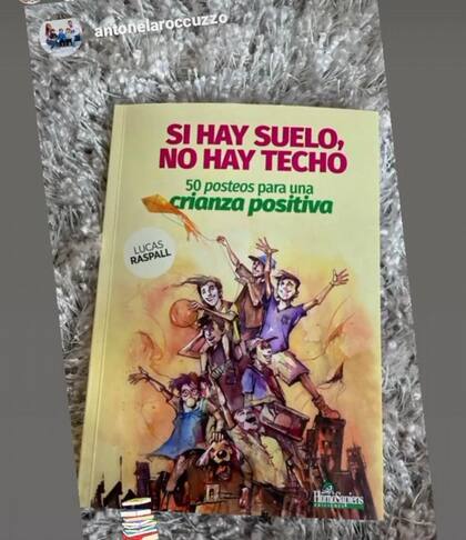 En 2023 Antonela Roccuzzo sugirió a sus seguidores el priemer libro de Lucas Raspall