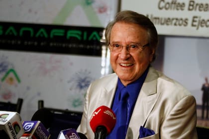 En 2023, Carlos Villagrán fue diagnosticado con cáncer de próstata, pero tras una operación favorable, su recuperación parece estar completa