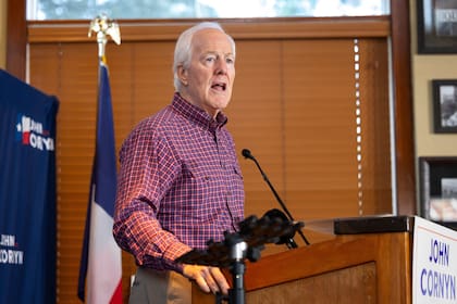 En 2023, John Cornyn aseveró que el tiempo de Donald Trump "ya había pasado". El año pasado se retractó