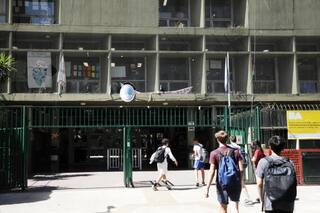 Se multiplicó el robo de notebooks en escuelas porteñas y el gobierno activa medidas para evitarlo