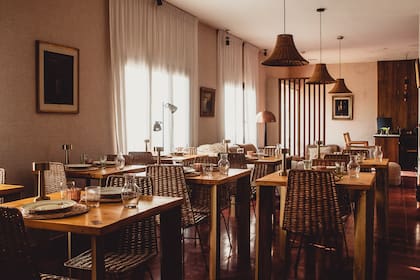 En 2025 inauguró su propio restaurante, que también abre a nos huéspedes