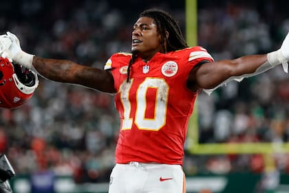 En 2025, Pacheco podría acercarse al récord de cuatro títulos que ostentan los latinos Tom Flores y Ted Hendricks