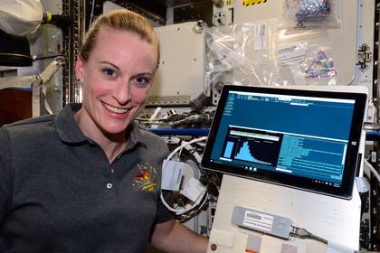 En 216 la astronauta Kate Rubins realizó la primera secuenciación de ADN en un ambiente de microgravedad desde la Estación Espacial Internacional