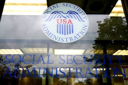SSN 可用於報稅、開始工作或開設銀行賬戶等流程