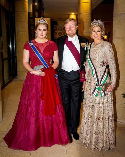 En abril de 2023 la princesa lució por primera vez una corona; llevó el diseño "Pavo real" con rubíes que pertenece a su familia (Foto: Instagram @patrickvkatwijk)