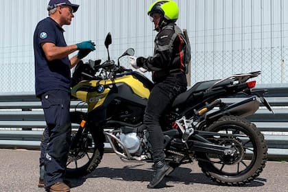 En acción. El instructor del Rider Training de BMW, Diego Graziosi, piloto de motocross profesional y Campeón Argentino